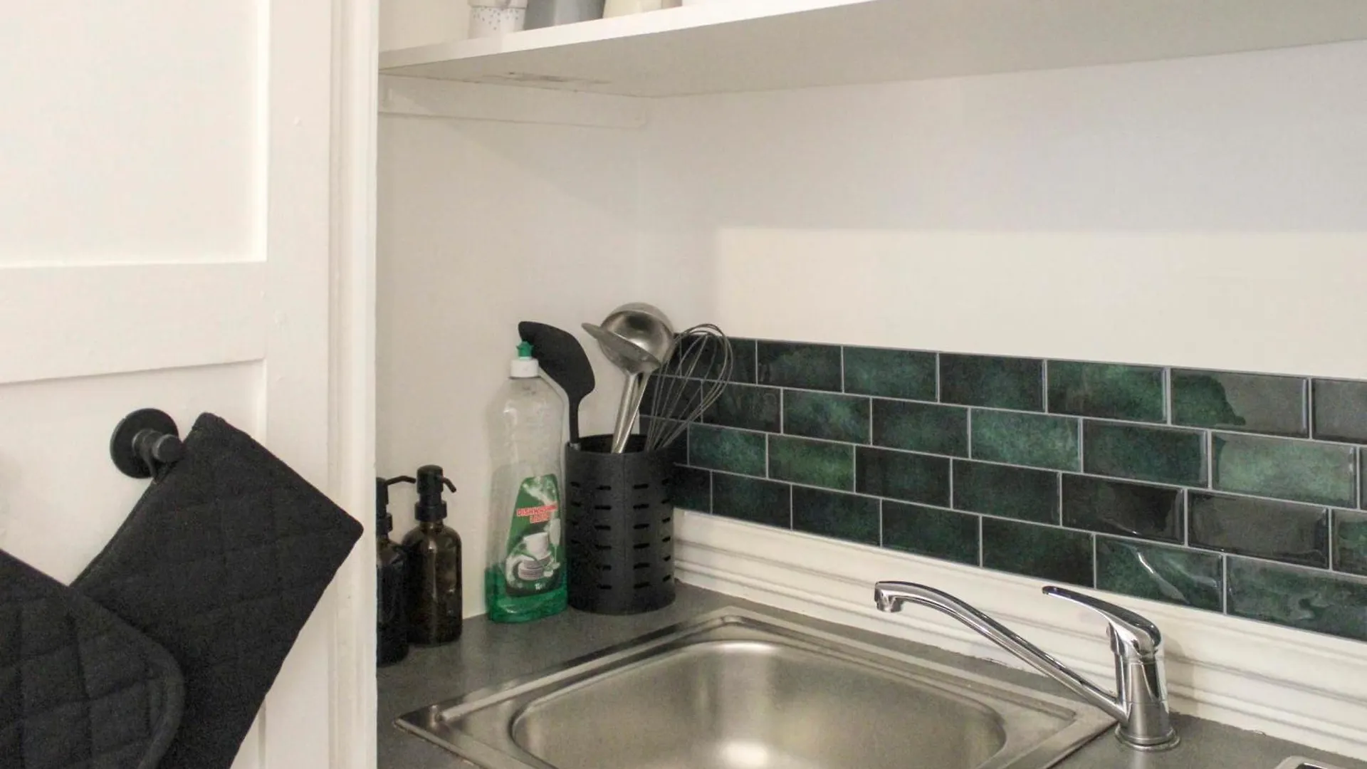 Nice And Comfortable Studio Apartment Paris