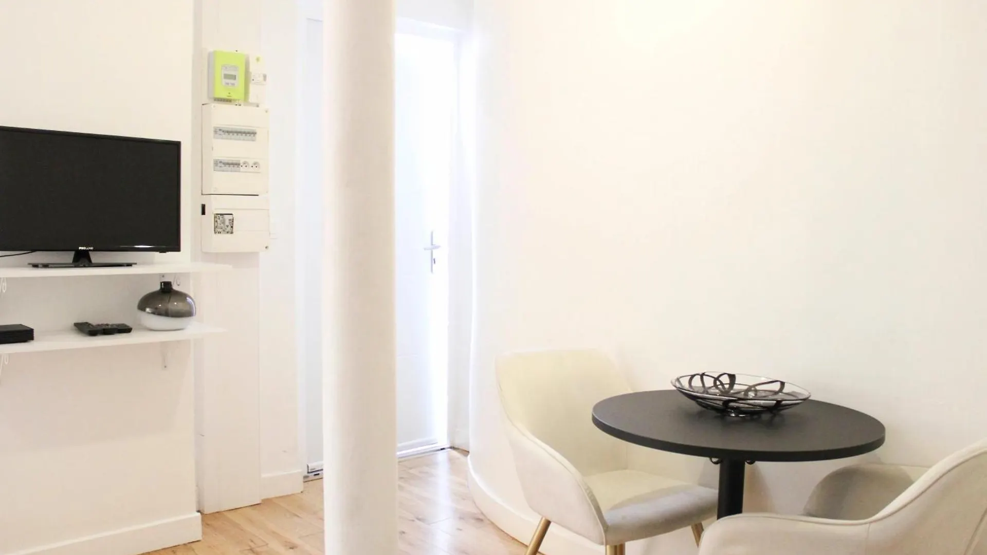 Nice And Comfortable Studio Apartment Paris