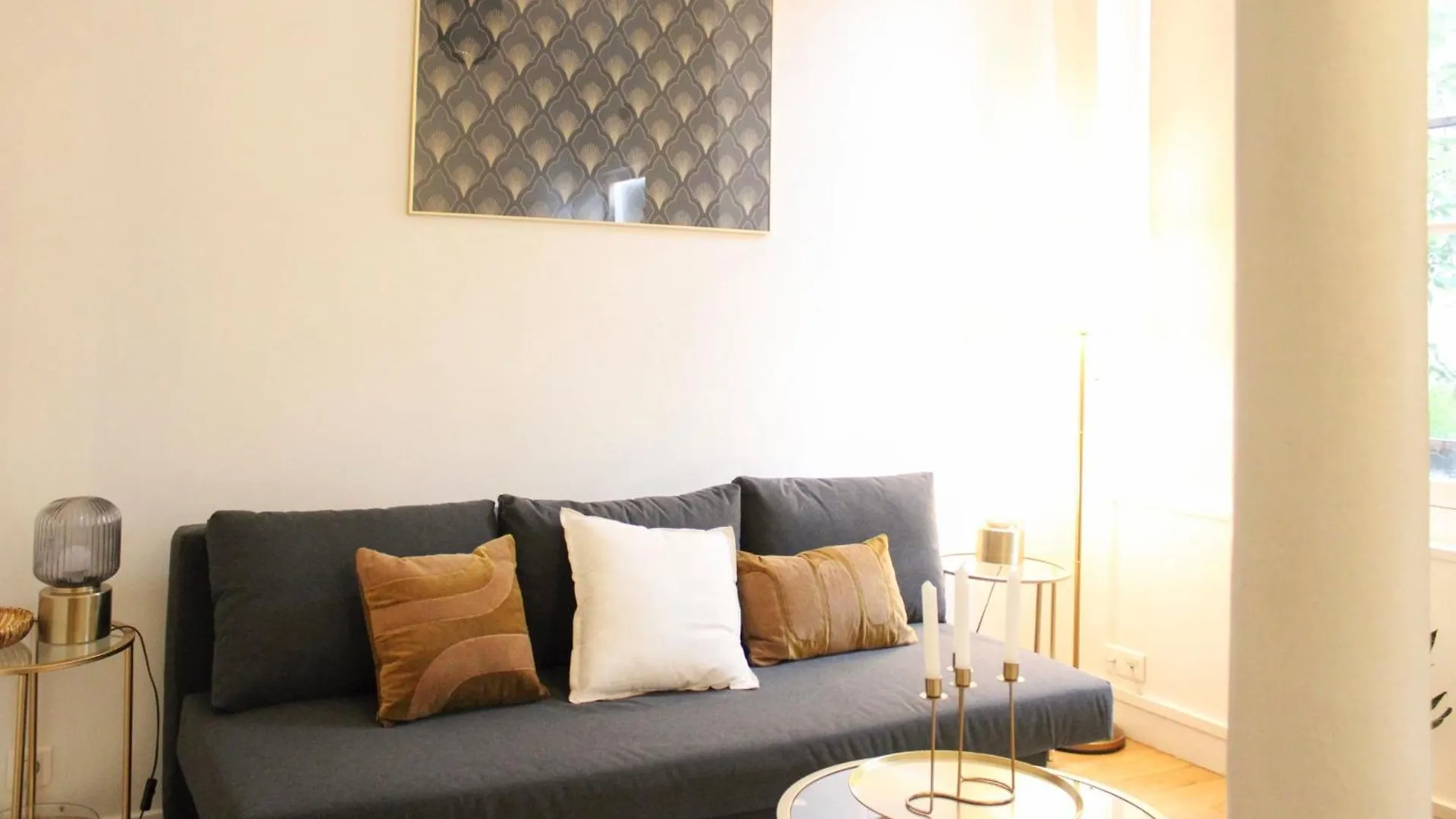Nice And Comfortable Studio Apartment Paris France